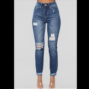 Fashion Nova Distressed Jeans NWT